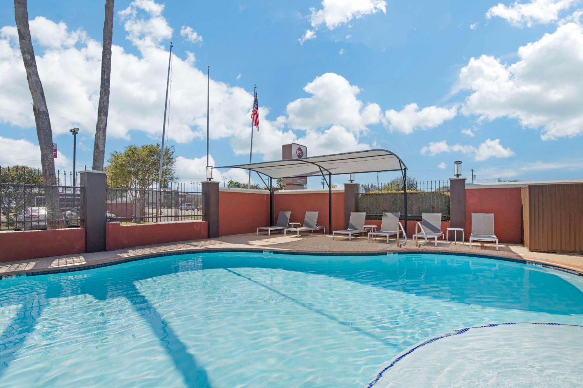 Best Western Plus Edinburg Inn & Suites Экстерьер фото